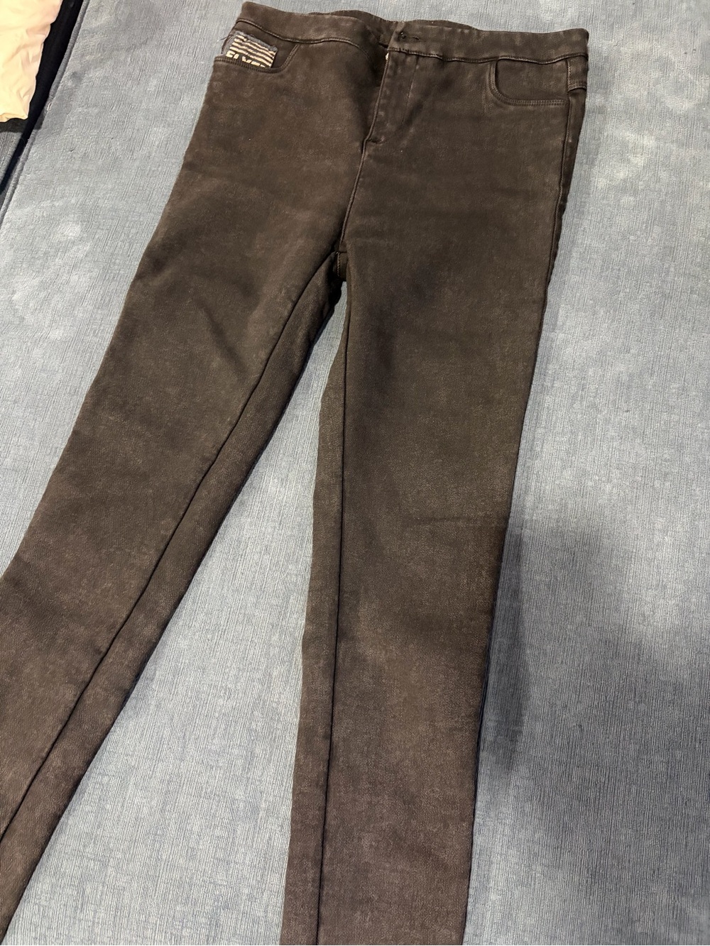 Women’s black Slim-Fit Jeans